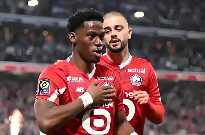  生日夜的意外惊喜：一个外援球员的中国足球梦 体育新闻