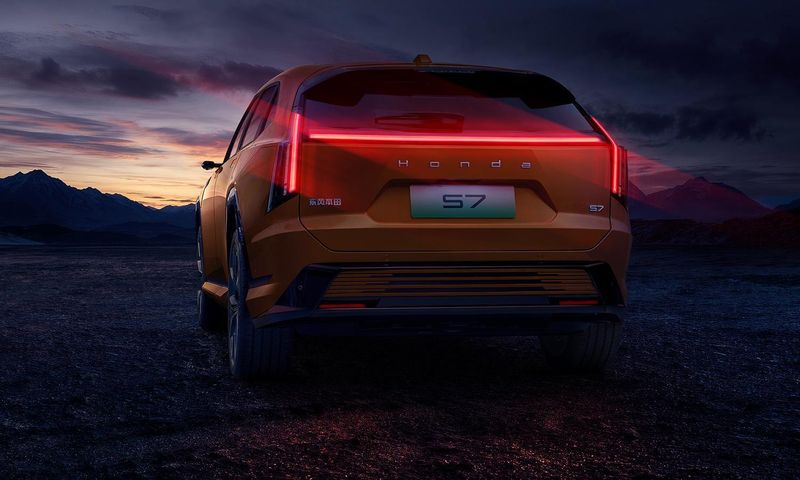  东风本田S7纯电平台深度解析：前双叉臂悬架背后的技术跃迁 汽车科技