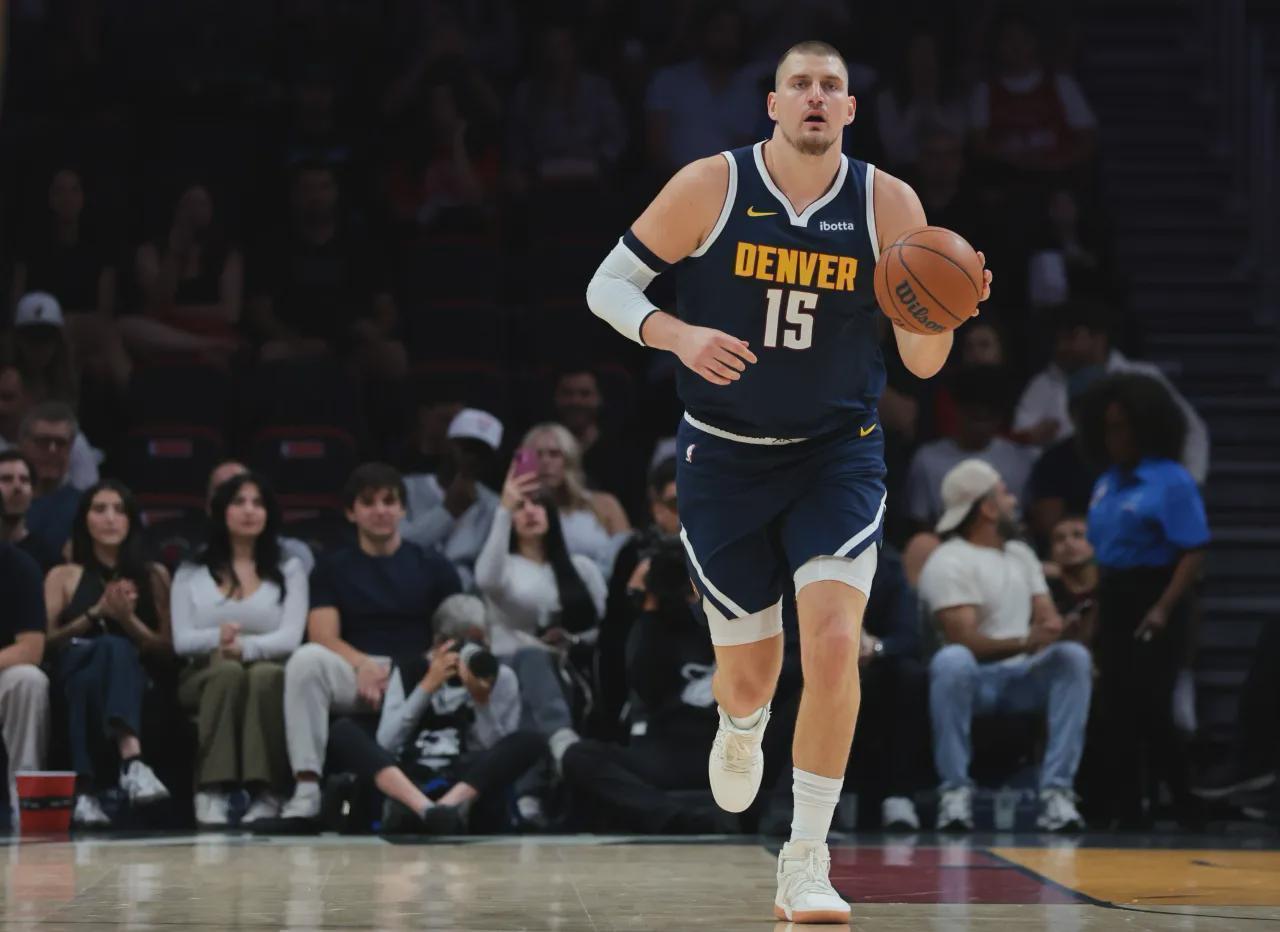  【数据拆解】NBA季后赛场均得分榜背后的统治逻辑：为什么乔丹的33.45分堪称人类极限？ 体育新闻