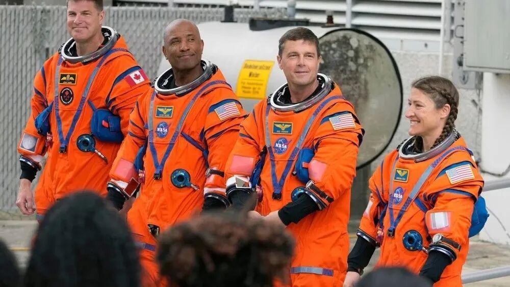  SLS火箭的53年长征：从技术底蕴到项目管理困境的深度解析 汽车科技